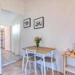 Holiday home Mas Des Cypres-ensemble De 4 Mazets