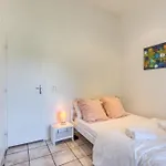Mas Des Cypres-ensemble De 4 Mazets Holiday home *